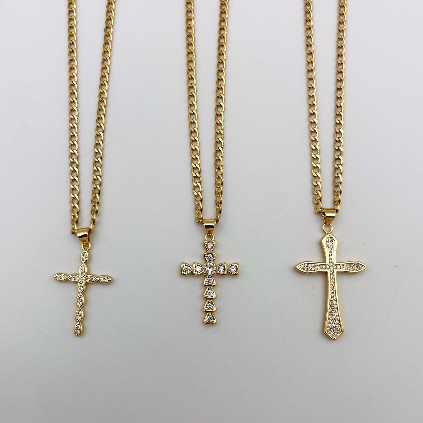 CADENA CROSS