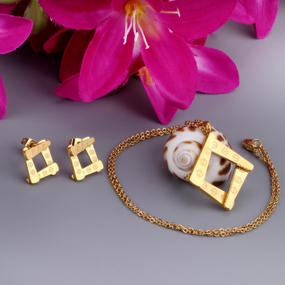 SET GOLD LOVE